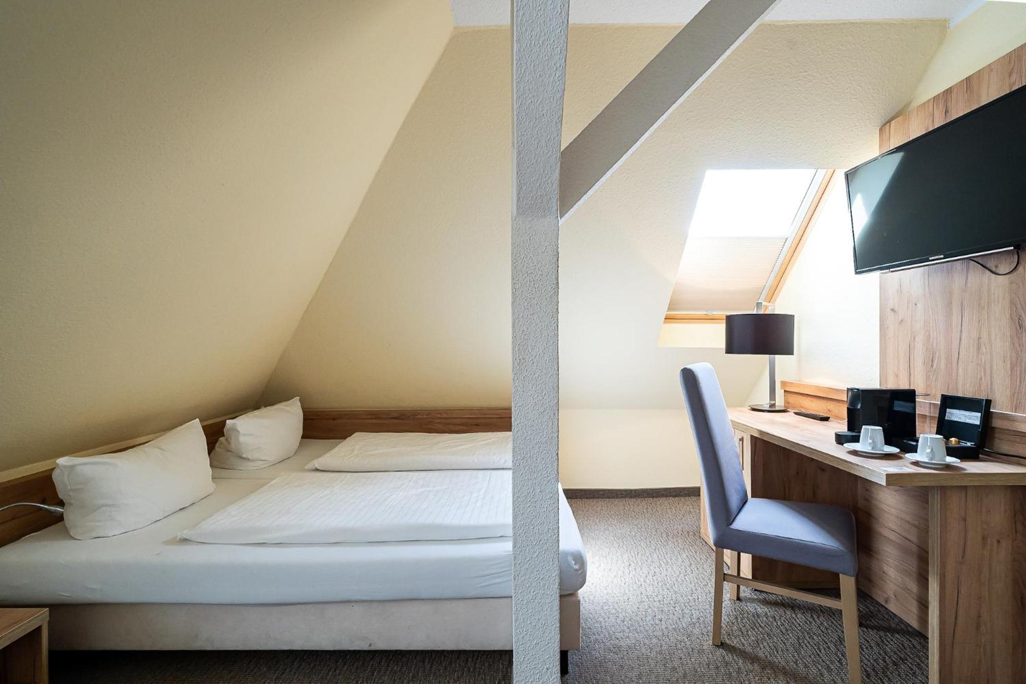 Hotel Sleepbeeone Wilhelmshaven Exterior foto