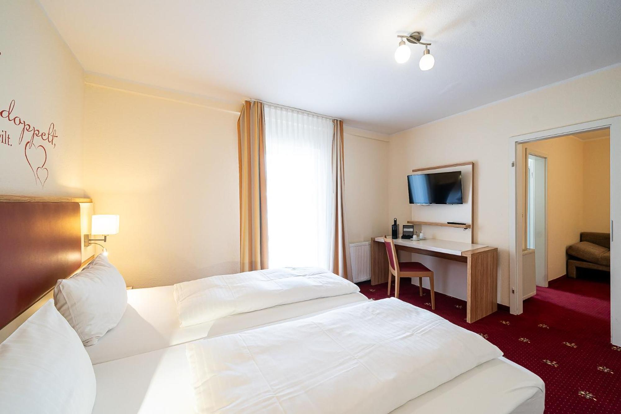 Hotel Sleepbeeone Wilhelmshaven Exterior foto
