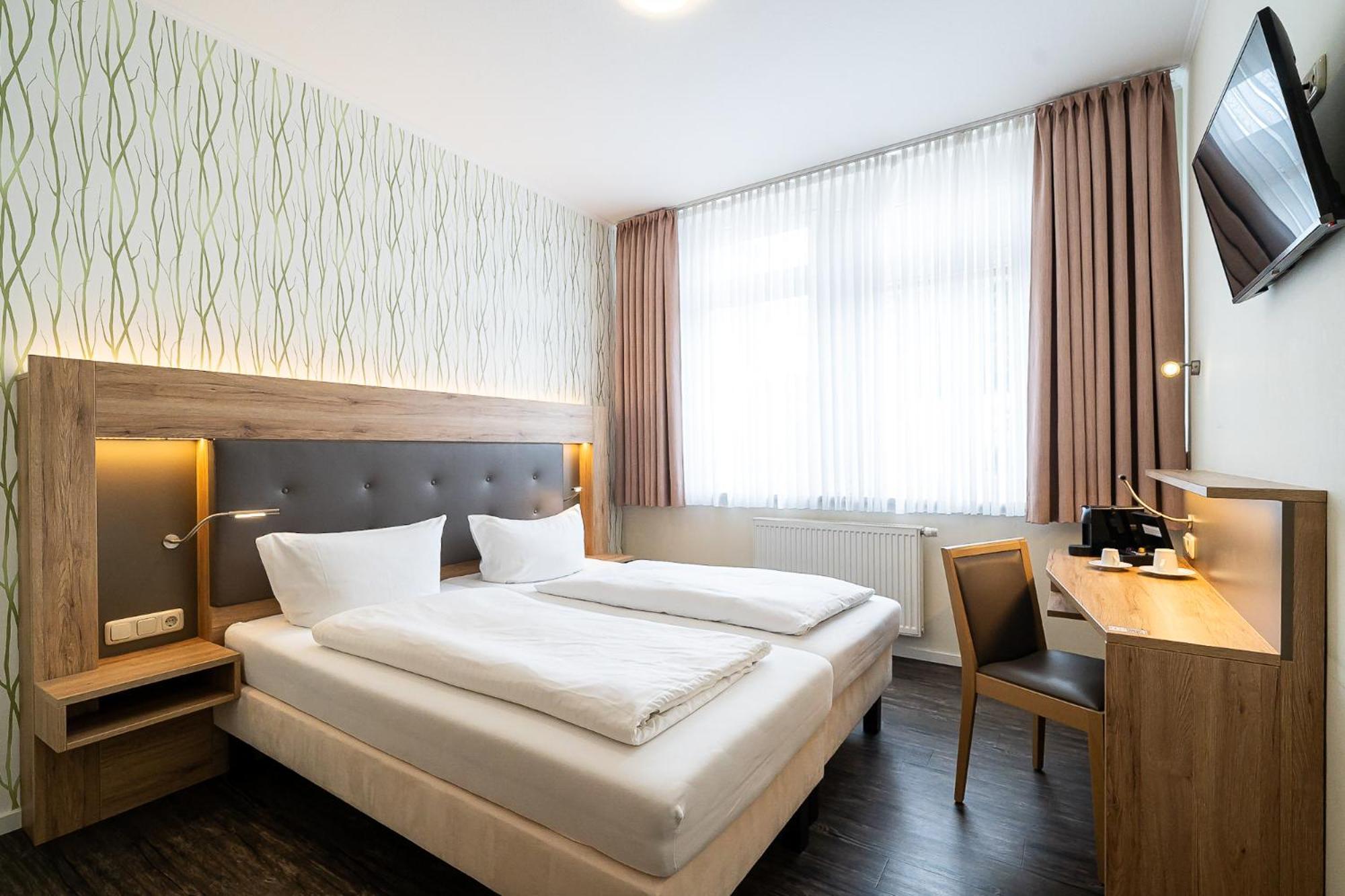 Hotel Sleepbeeone Wilhelmshaven Exterior foto