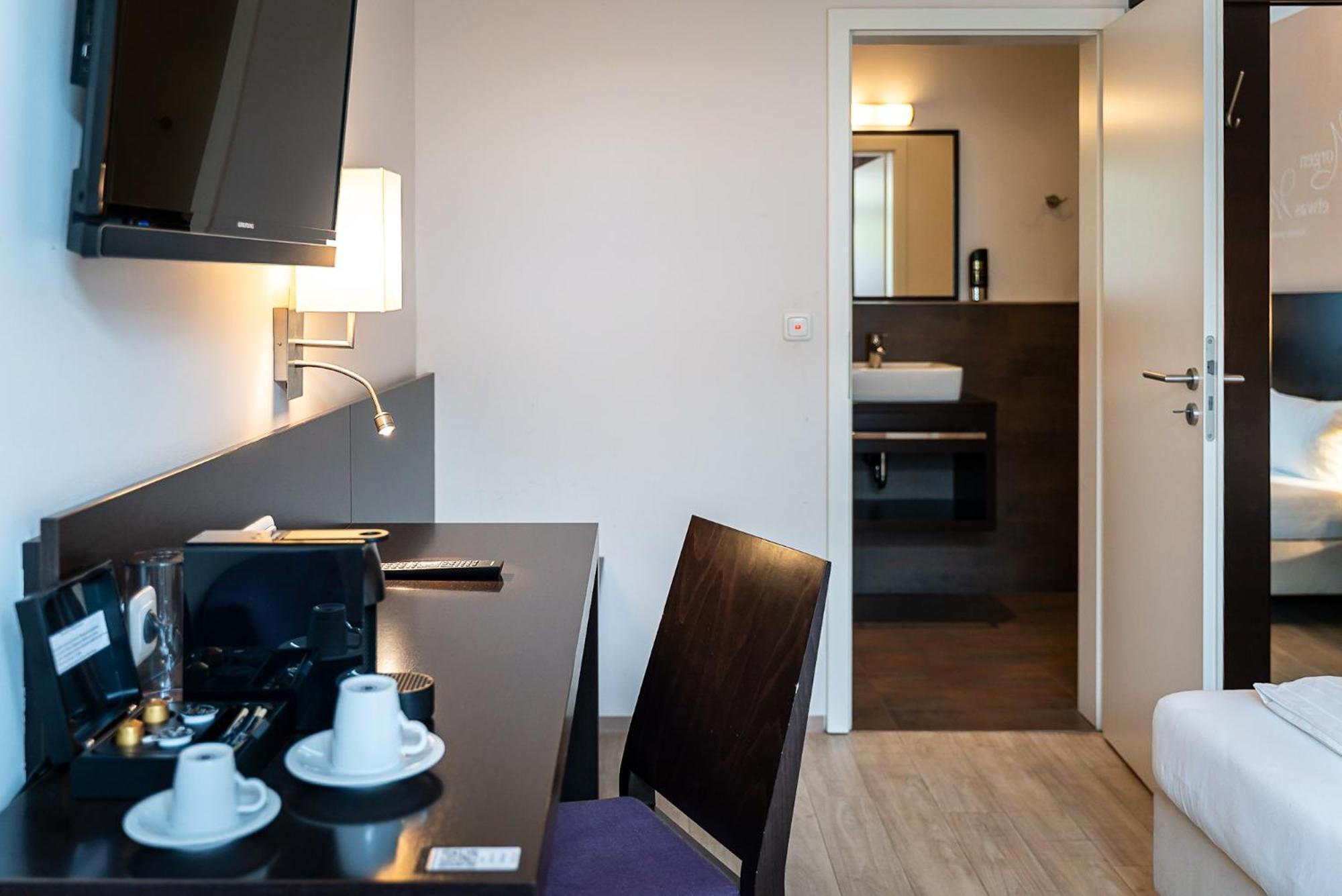 Hotel Sleepbeeone Wilhelmshaven Exterior foto
