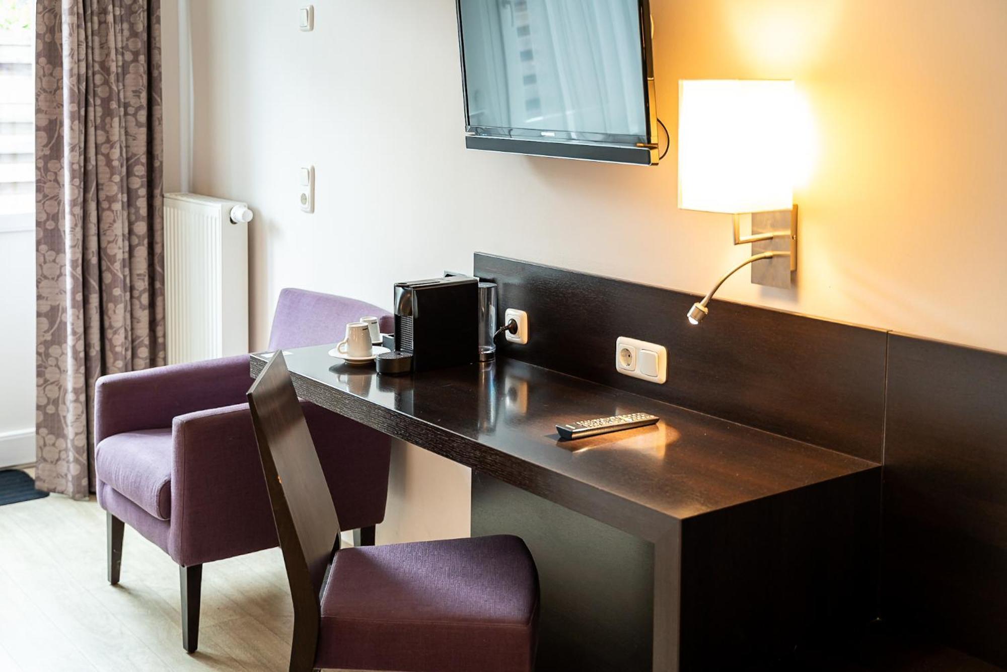 Hotel Sleepbeeone Wilhelmshaven Exterior foto