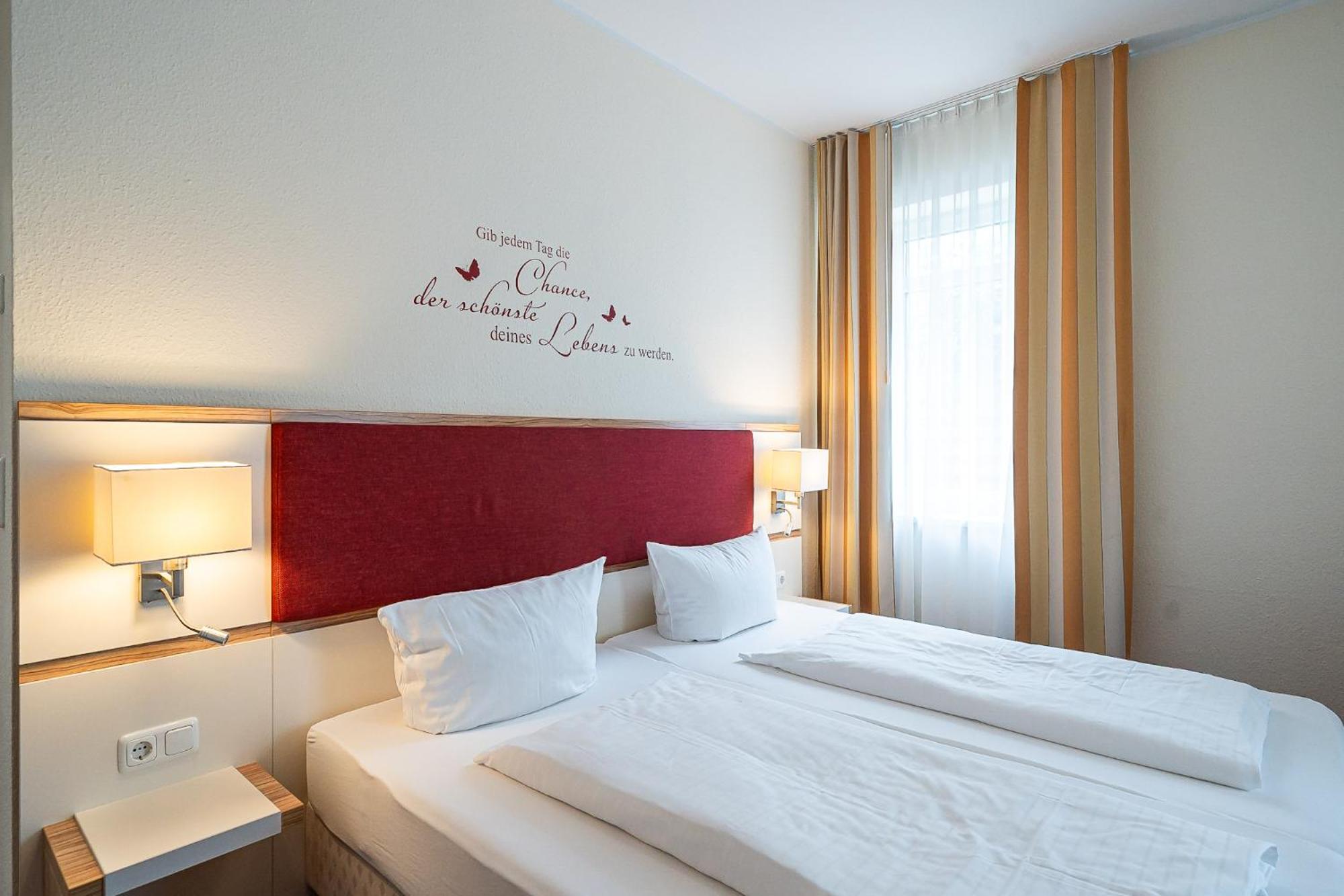 Hotel Sleepbeeone Wilhelmshaven Exterior foto