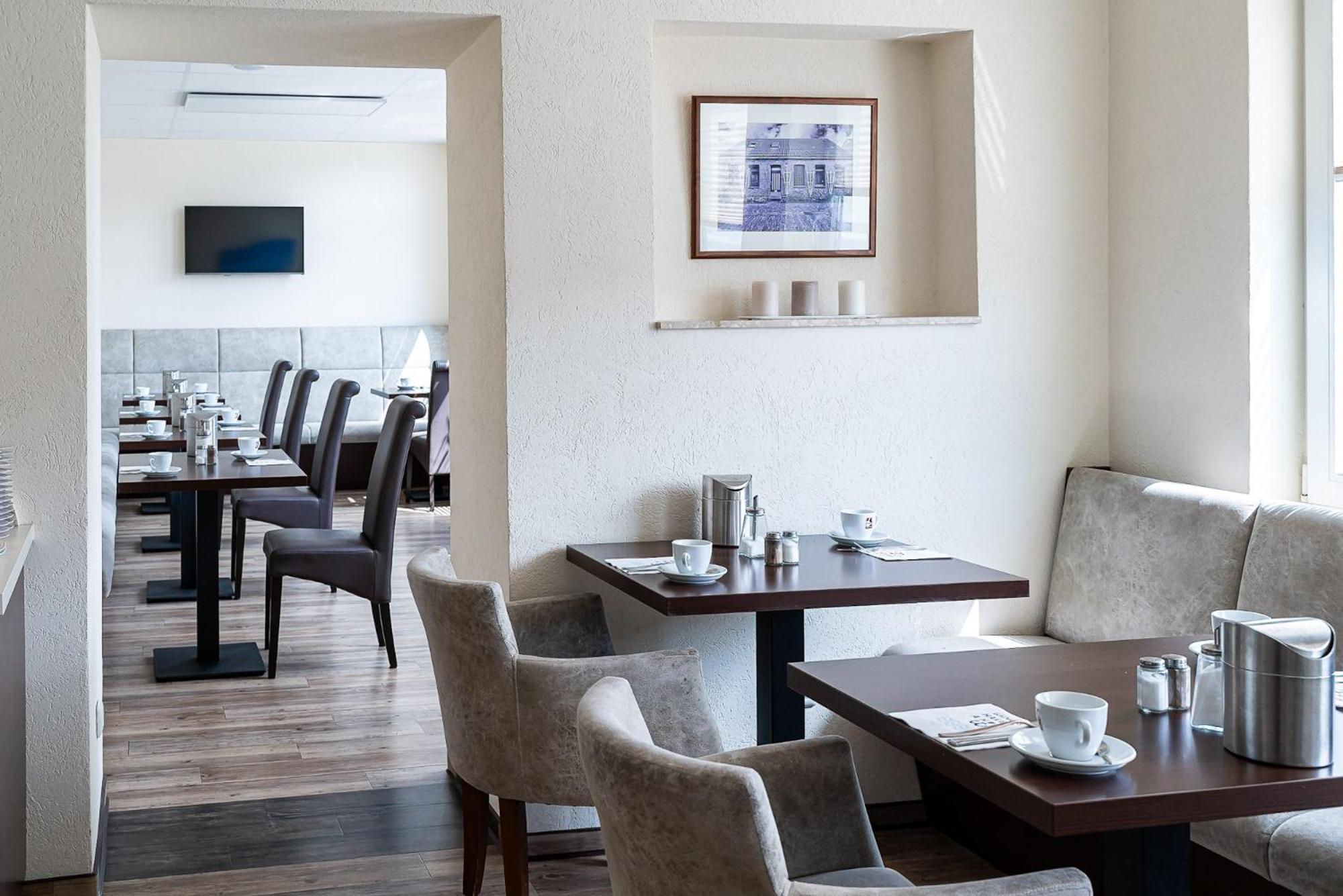 Hotel Sleepbeeone Wilhelmshaven Exterior foto