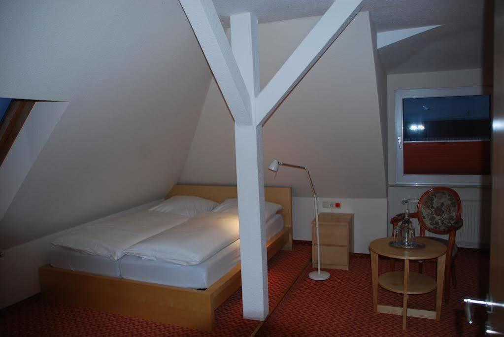 Hotel Sleepbeeone Wilhelmshaven Exterior foto