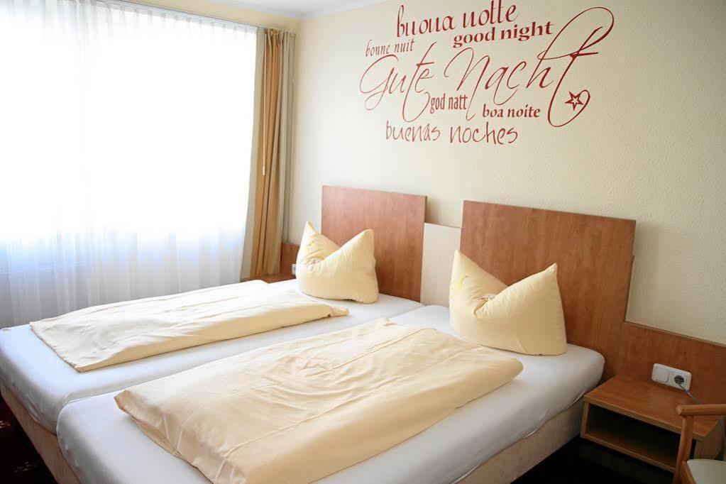 Hotel Sleepbeeone Wilhelmshaven Exterior foto